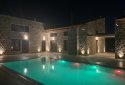 ideal investment project to run out as airbnb project and properties with communal swimming pool with good rental return
