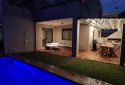 Luxurious villa with pool 