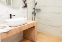 Sea view luxuriously renovated and furnished property